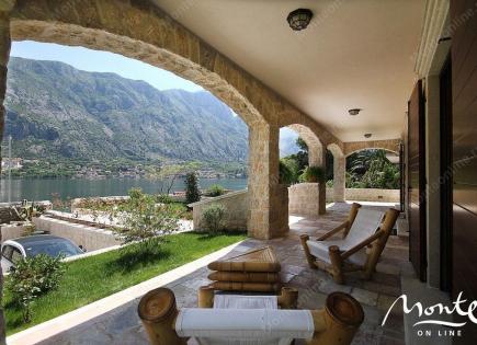 Villa für 3 300 000 euro in Kotor, Montenegro