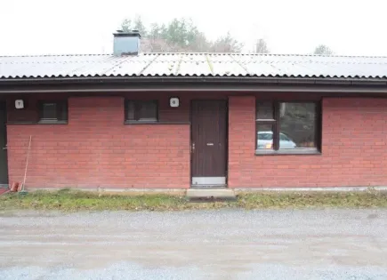 Casa adosada para 29 000 euro en Padasjoki, Finlandia
