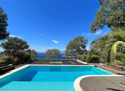 Villa for 10 600 000 euro in Saint-Jean-Cap-Ferrat, France