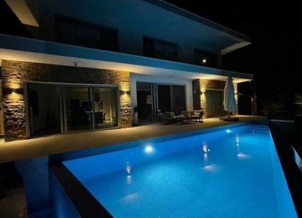 Villa for 2 200 000 euro in Limassol, Cyprus