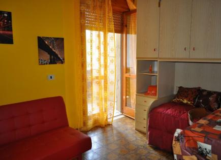 Apartamento para 29 000 euro en Scalea, Italia
