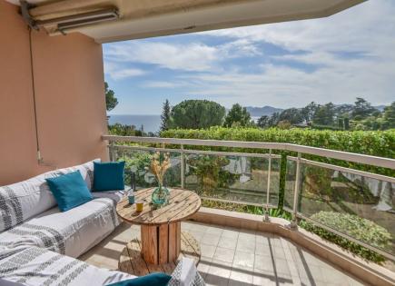 Apartment for 470 000 euro in Cannes, France