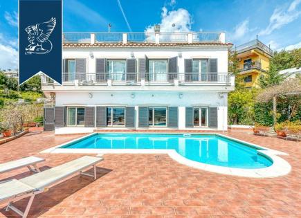 Villa for 1 700 000 euro in Naples, Italy