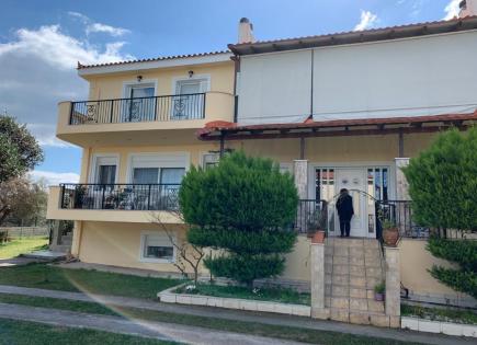 Villa for 1 100 000 euro in Dilesi, Greece