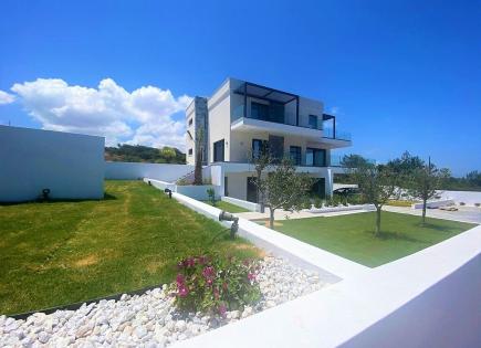 Villa for 1 000 000 euro in Anissaras, Greece