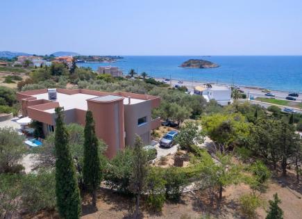 Villa for 2 100 000 euro in Lagonisi, Greece