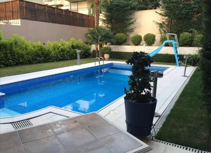Villa for 2 800 000 euro in Voula, Greece