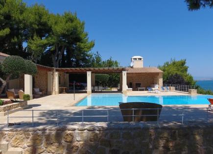 Villa for 2 500 000 euro in Dilesi, Greece