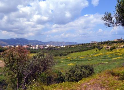 Land for 1 400 000 euro in Heraklion, Greece