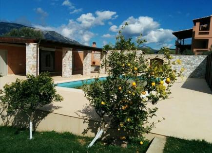 Villa for 1 200 000 euro in Corinthia, Greece