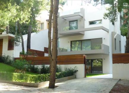 House for 1 280 000 euro in Agios Stefanos, Greece