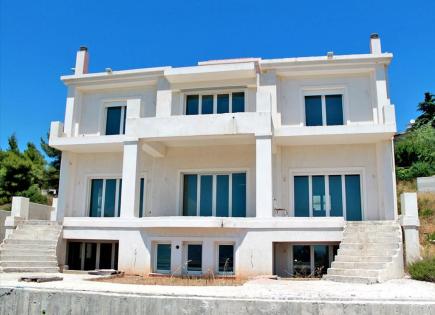Villa for 1 300 000 euro in Agios Stefanos, Greece