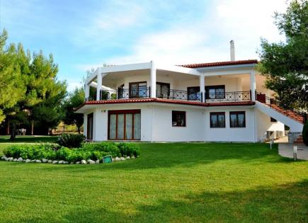Villa for 1 380 000 euro in Corinthia, Greece