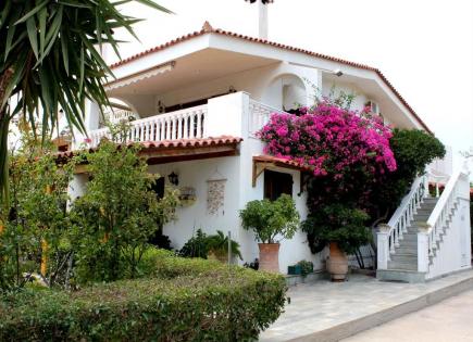 House for 600 000 euro in Agios Konstantinos, Greece