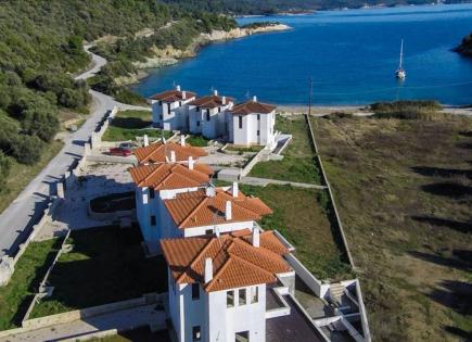 House for 1 050 000 euro in Sithonia, Greece