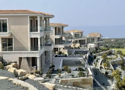 Propiedad comercial para 12 000 000 euro en Pafos, Chipre