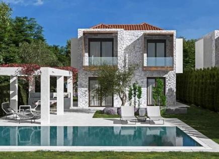 Villa for 1 600 000 euro in Kassandra, Greece