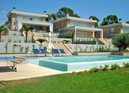 Villa for 650 000 euro in Sani, Greece