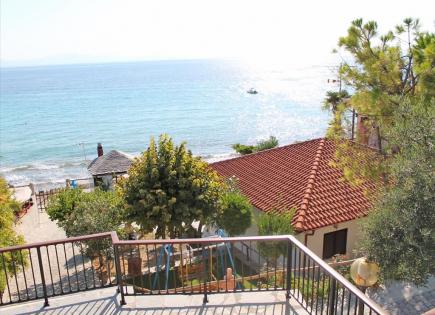 House for 2 200 000 euro in Kassandra, Greece