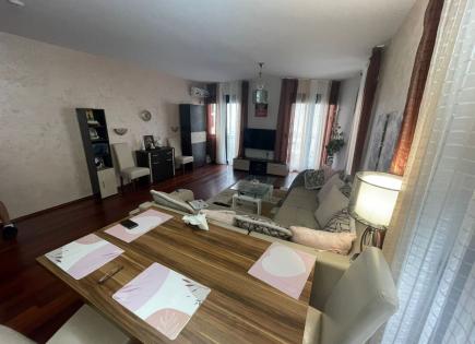Apartment for 280 000 euro in Dobrota, Montenegro