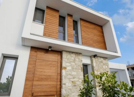 Villa for 550 000 euro in Larnaca, Cyprus