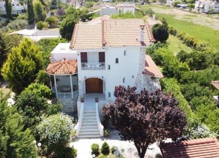 Villa for 350 000 euro in Corinthia, Greece