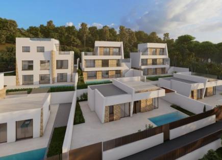 Villa for 670 000 euro in Finestrat, Spain