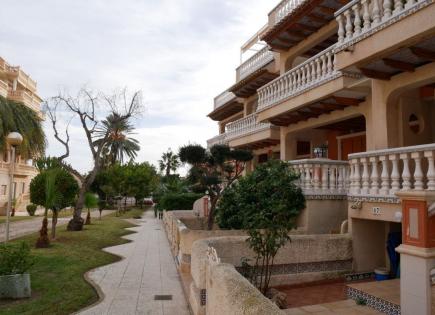 Flat for 155 000 euro in Campoamor, Spain