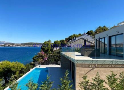 Villa for 2 650 000 euro on Ciovo, Croatia