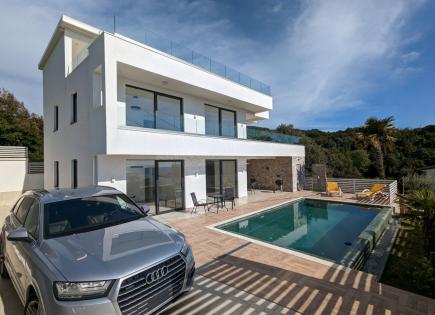 Villa für 1 100 000 euro in Utjeha, Montenegro