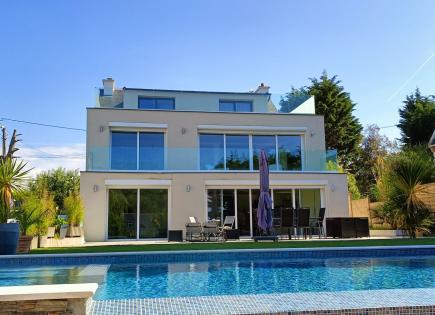 Villa para 1 400 000 euro en Bretaña, Francia