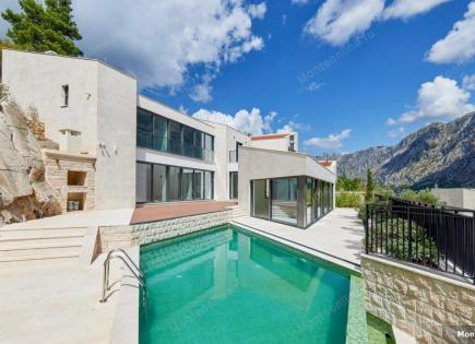 Villa for 2 000 000 euro in Kotor, Montenegro