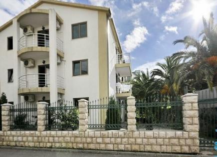Villa for 770 000 euro in Becici, Montenegro
