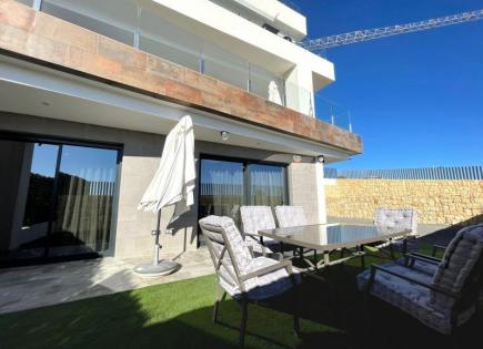 Apartment for 1 950 euro per month in Finestrat, Spain