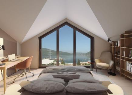 Penthouse für 1 980 000 euro in Tivat, Montenegro