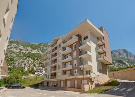 Flat for 156 000 euro in Dobrota, Montenegro