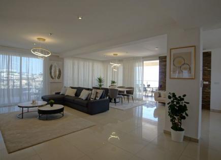 Penthouse for 525 000 euro in Limassol, Cyprus
