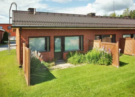 Casa adosada para 21 900 euro en Kaavi, Finlandia