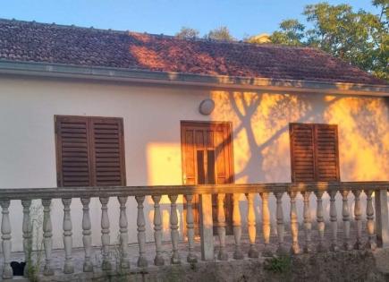Casa para 145 000 euro en Tivat, Montenegro