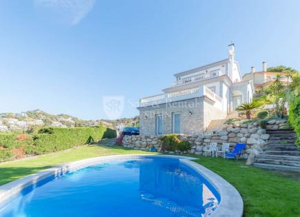 Villa for 749 000 euro in Lloret de Mar, Spain