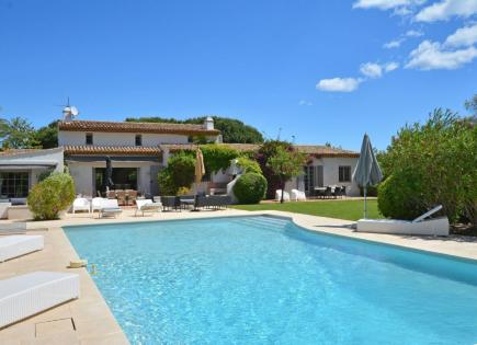 Villa in Saint-Tropez, France (price on request)