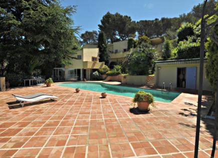 Villa in Mougins, France (price on request)
