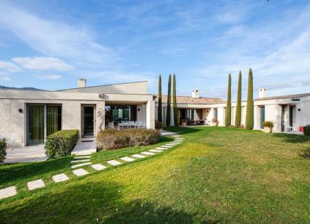 Villa for 23 400 euro per week in Mandelieu la Napoule, France
