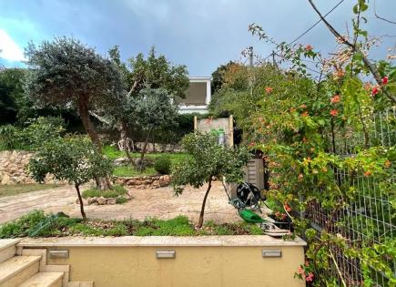 House for 1 075 000 euro in Nesher, Israel