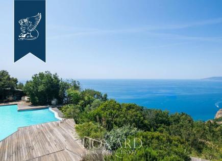 Villa for 3 200 000 euro in Monte Argentario, Italy