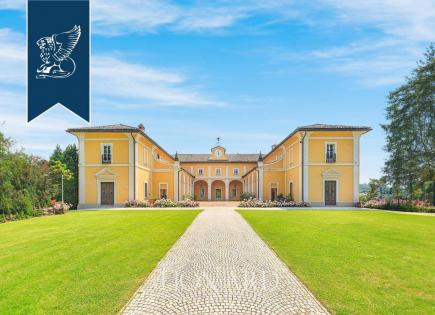 Villa in Casteggio, Italy (price on request)