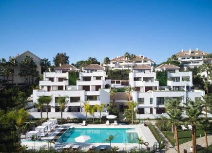 Apartment for 2 695 000 euro in Marbella, Spain