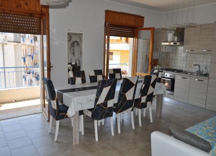 Appartement pour 59 000 Euro à Scalea, Italie