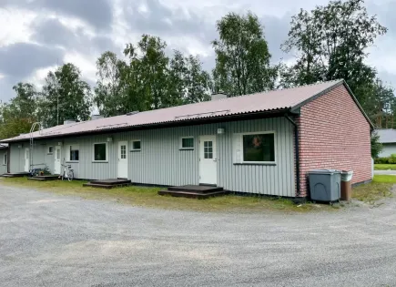 Casa adosada para 14 900 euro en Karstula, Finlandia