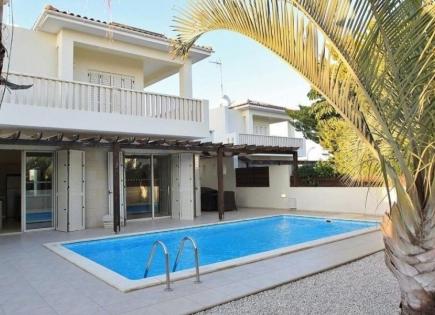 Villa für 1 400 000 euro in Larnaka, Zypern
